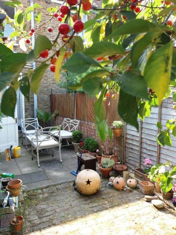 Cosy London Double Room Near Wimbledon Dış mekan fotoğraf